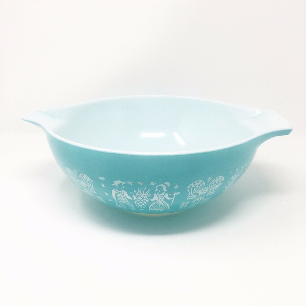 Vintage Pyrex Butterprint Turquoise 444 Bowl